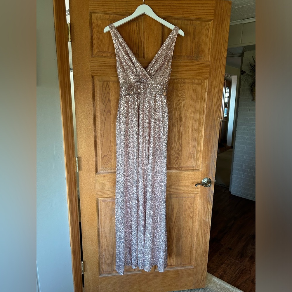 David’s Bridal Rose Gold sequin gown only wore once. Excellent condition!!